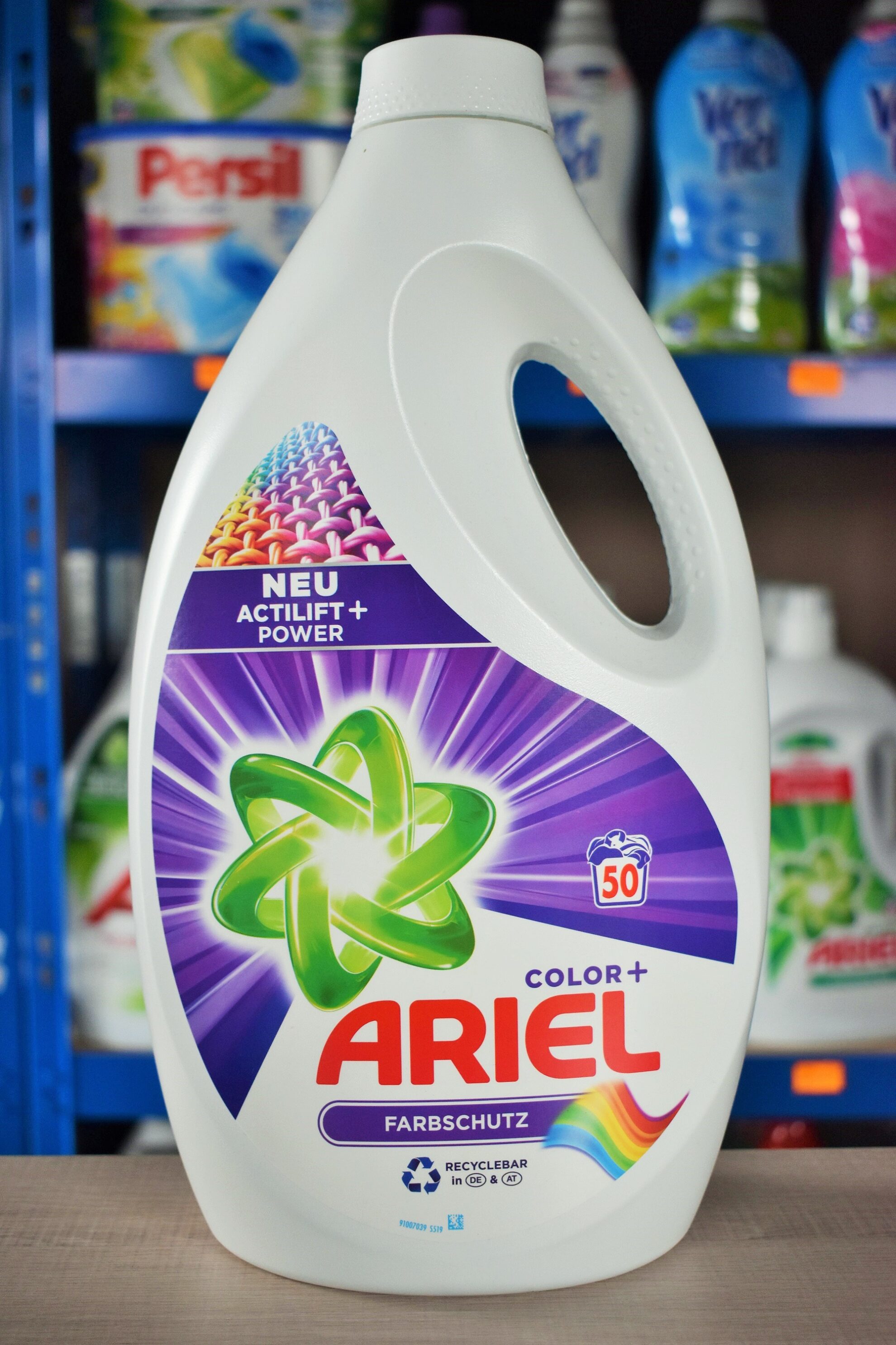 Ariel Color żel do prania 50 prań – AM-CHEM